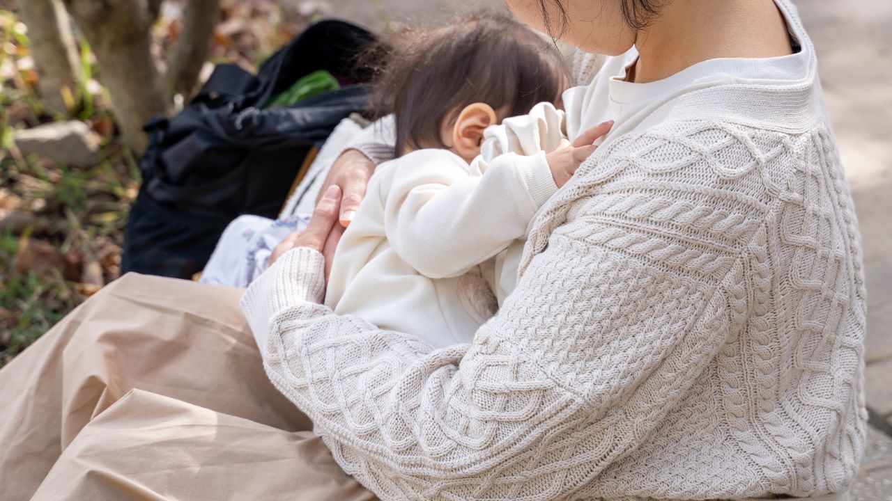 妊娠・授乳中の女性が貧血になりやすいことを示す画像。貧血とは特定のライフステージで注意が必要な状態である。